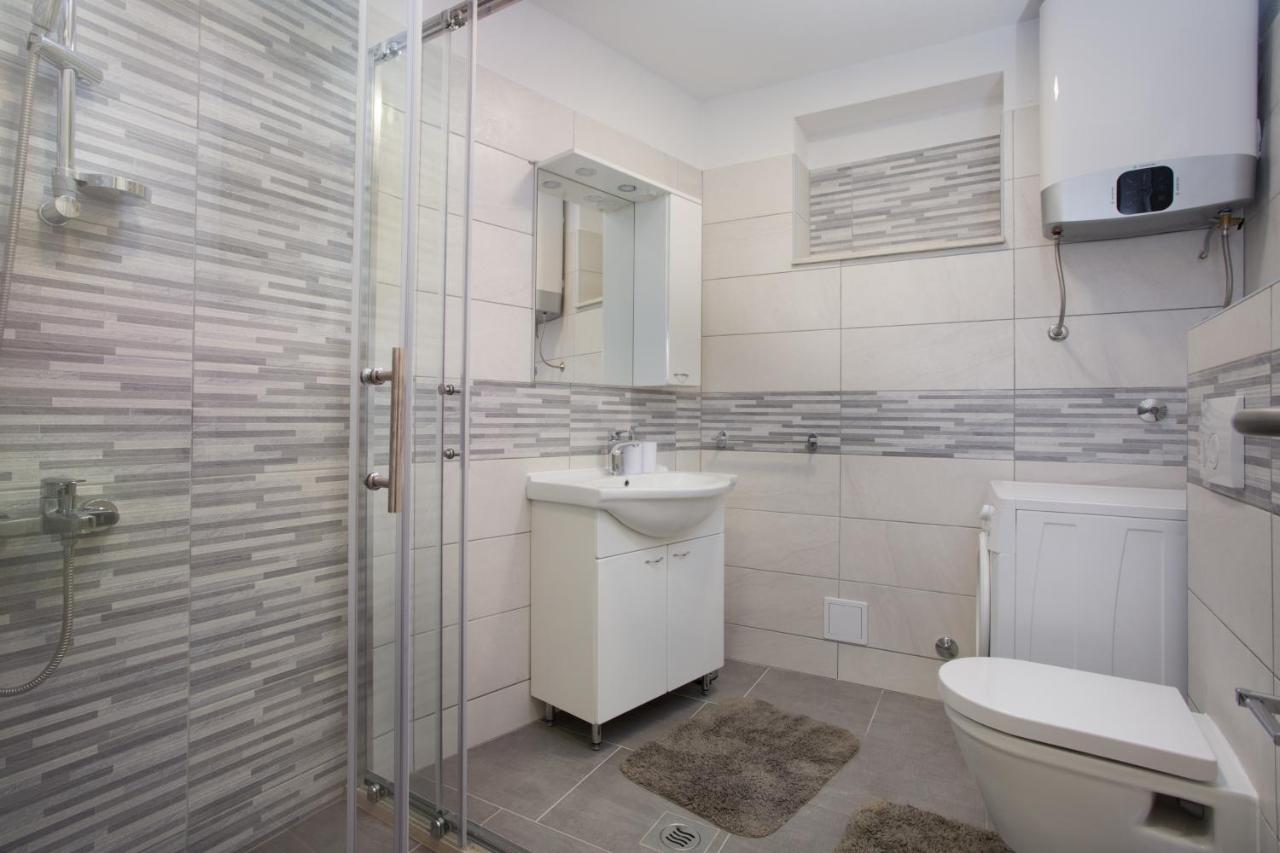 Serious Job Apartment Ragusa Esterno foto